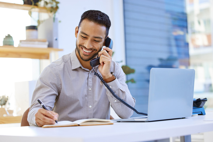 how-an-answering-service-enhances-patient-care-in-orthopedic-clinics