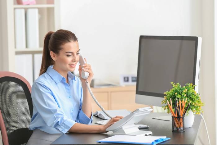 How Medical Answering Services Support Healthcare During Hurricane Recovery